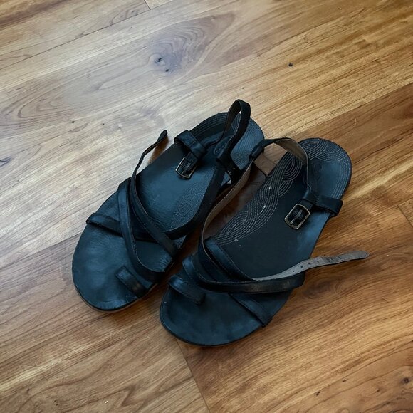 Chaco Shoes - Chaco dorra leather strappy sandals